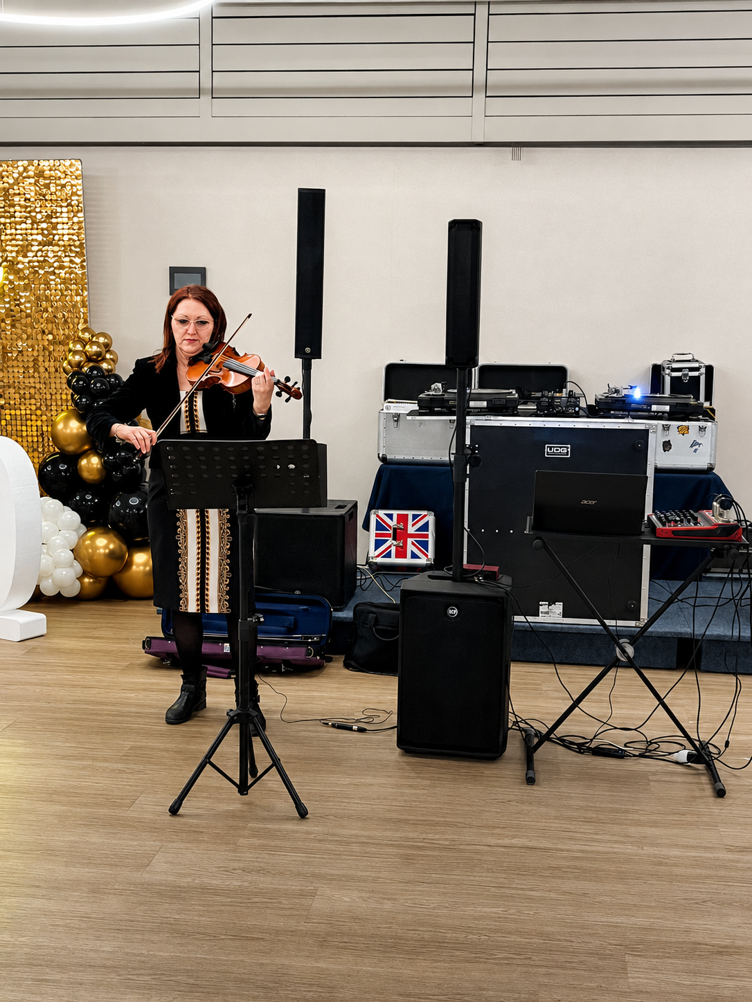 Esibizione solista dal vivo di MAGICI VIOLINI